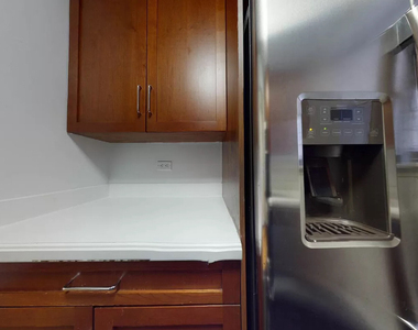 365 West 52nd Street - Photo Thumbnail 3