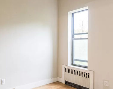 338 Melrose Street - Photo Thumbnail 13