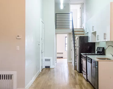 338 Melrose Street - Photo Thumbnail 1