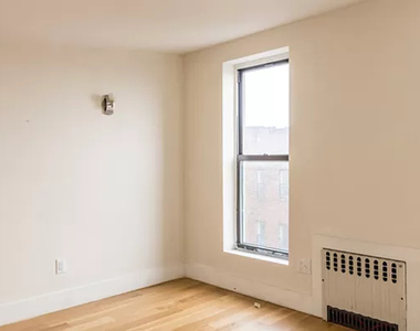 338 Melrose Street - Photo Thumbnail 17
