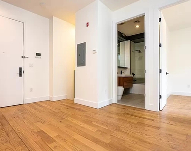 1503 Jefferson Avenue - Photo Thumbnail 3