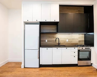 1503 Jefferson Avenue - Photo Thumbnail 2