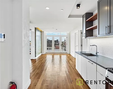 310 Graham Avenue - Photo Thumbnail 1