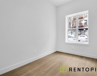379 South 1st Street - Photo Thumbnail 2
