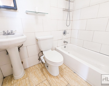 383 West 125 Street - Photo Thumbnail 7