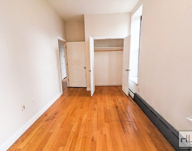 383 West 125 Street - Photo Thumbnail 5