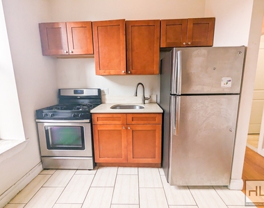 383 West 125 Street - Photo Thumbnail 6