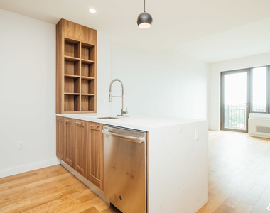 825 Ocean Ave - Photo Thumbnail 1