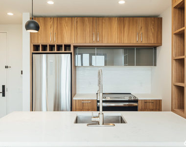 825 Ocean Ave - Photo Thumbnail 8