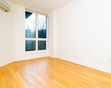 825 Ocean Ave - Photo Thumbnail 11