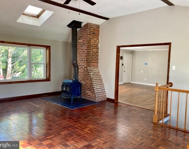 1217 Canal Ave - Photo Thumbnail 7