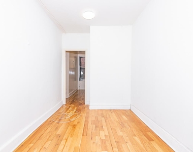 263 Marion Street - Photo Thumbnail 7