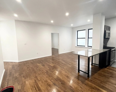 601 West 176th Street - Photo Thumbnail 3