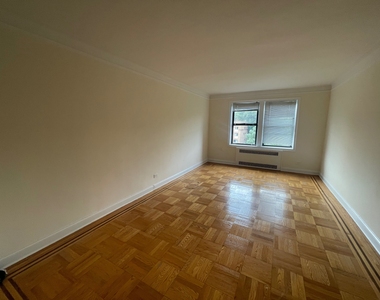 172-90 Highland Avenue - Photo Thumbnail 9