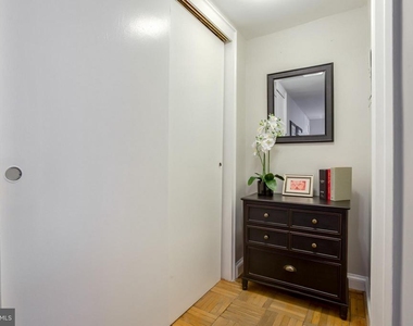1565 N Colonial Ter - Photo Thumbnail 11