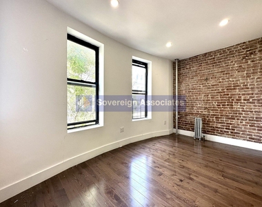 4 Saint Nicholas Terrace - Photo Thumbnail 2