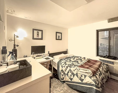 212 East 10th Street - Photo Thumbnail 6