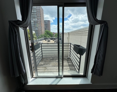 16 Meserole Street - Photo Thumbnail 10