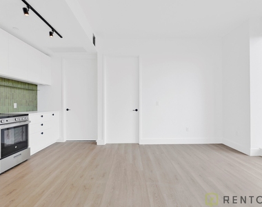 60 Cedar Street - Photo Thumbnail 1