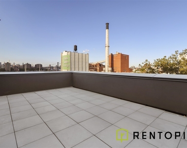 251 Front Street - Photo Thumbnail 6