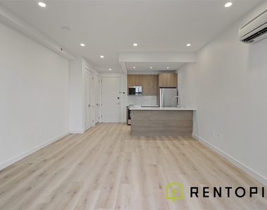 251 Front Street - Photo Thumbnail 3