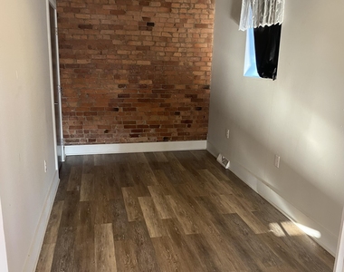 40 River Street - Photo Thumbnail 4