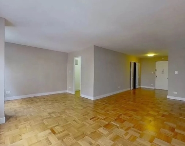160 East 88th Street - Photo Thumbnail 2