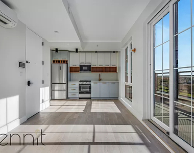 933 Rogers Avenue - Photo Thumbnail 3