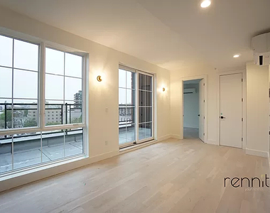 933 Rogers Avenue - Photo Thumbnail 8