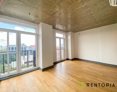 340 Evergreen Avenue - Photo Thumbnail 0