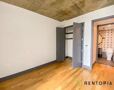 340 Evergreen Avenue - Photo Thumbnail 6