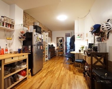 420 Melrose Street - Photo Thumbnail 4