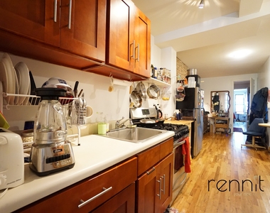420 Melrose Street - Photo Thumbnail 1