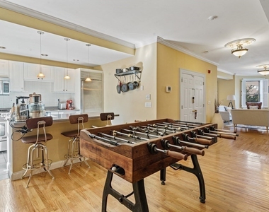 1690 Washington Street - Photo Thumbnail 8