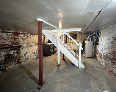 40-11 21st Avenue - Photo Thumbnail 14