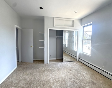 40-11 21st Avenue - Photo Thumbnail 7