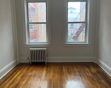 31-15 21st Avenue - Photo Thumbnail 9