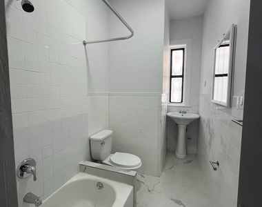 3920 Broadway - Photo Thumbnail 4