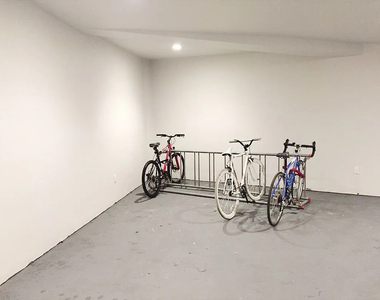 810 Flushing Avenue - Photo Thumbnail 14