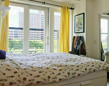 810 Flushing Avenue - Photo Thumbnail 7