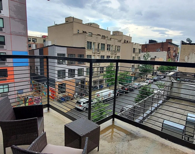 810 Flushing Avenue - Photo Thumbnail 2