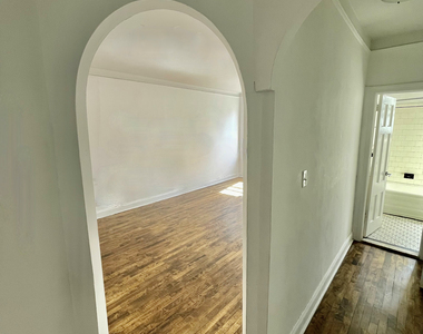 150 Remsen Street - Photo Thumbnail 3