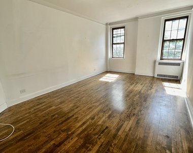 150 Remsen Street - Photo Thumbnail 1
