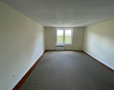 65-4 Booth Street - Photo Thumbnail 14