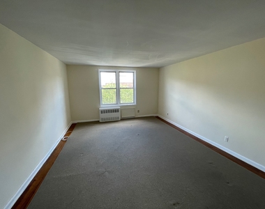 65-4 Booth Street - Photo Thumbnail 13