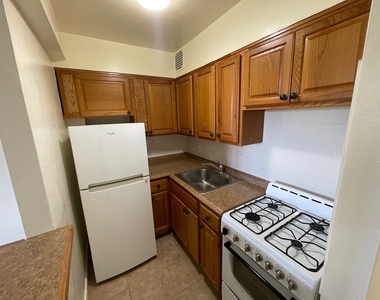 65-4 Booth Street - Photo Thumbnail 2