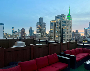 222 East 39th Street - Photo Thumbnail 7