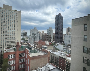 401 East 88th Street, 15D - Photo Thumbnail 12