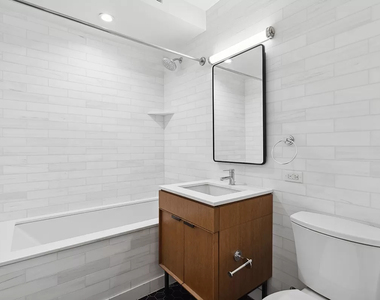 East 54th Street - Photo Thumbnail 5