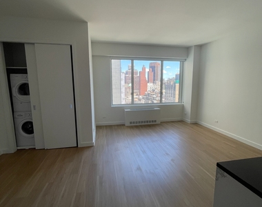 Copy of Copy of West 36th Street - Photo Thumbnail 8